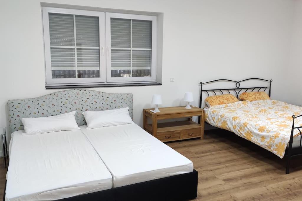 Neue 90 Qm 2-Zimmerwohnung Naehe Koeln オーデンタール エクステリア 写真
